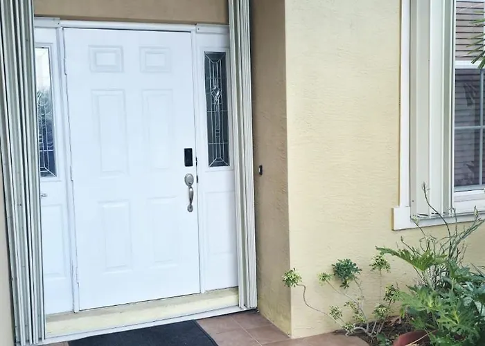 Beautiful Home In Port St Lucie On Treasure Coast